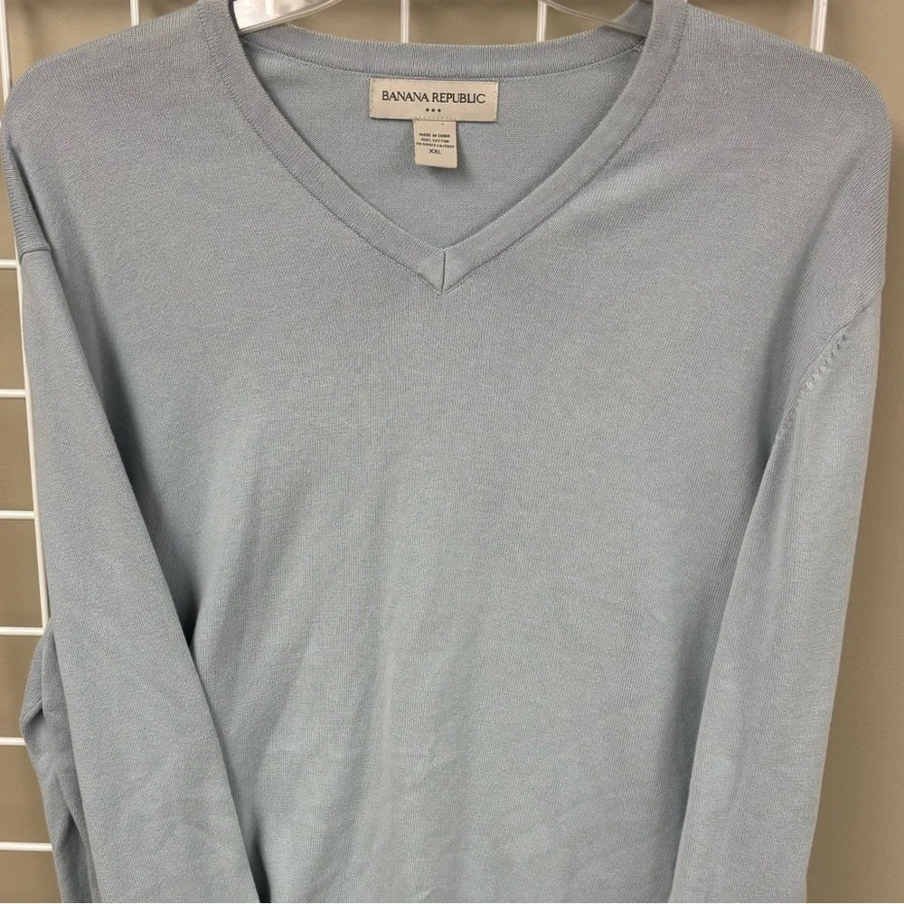 Blue Banana Republic V-neck long sleeve shirt/light sweater. Size XXL.Cotton.EUC
